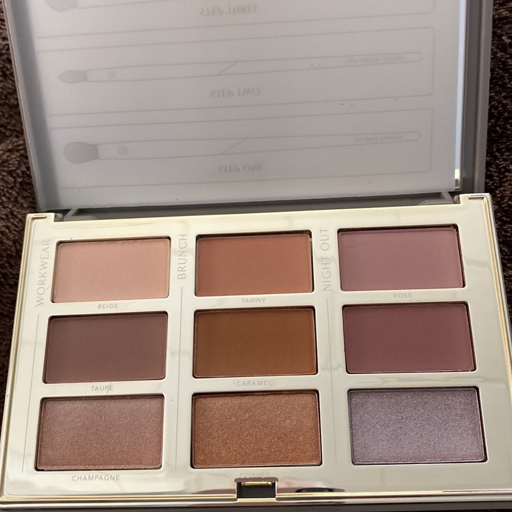 Complex Culture eyeshadow - blendable for ‘workwear, brunch or a fab night out’!